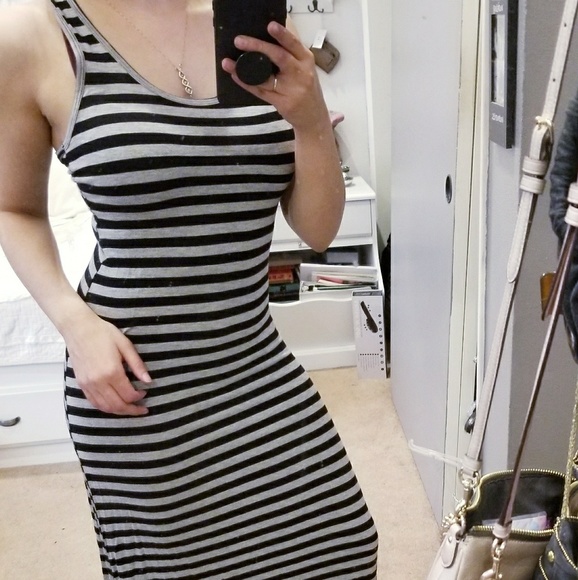 Dresses & Skirts - Striped maxi dress